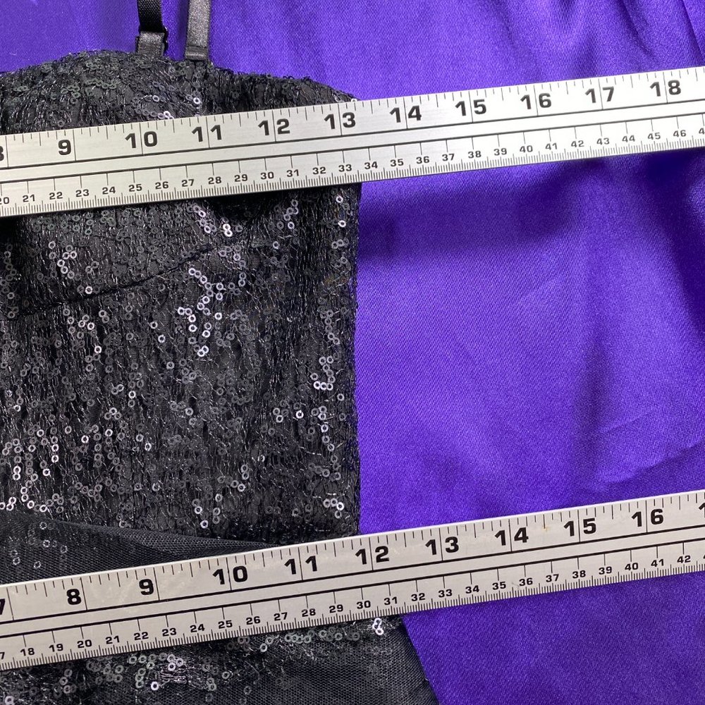 ๐BCBGMaxAzria Lace & Sequins Semi Formel Dress - Picture 11 of 16